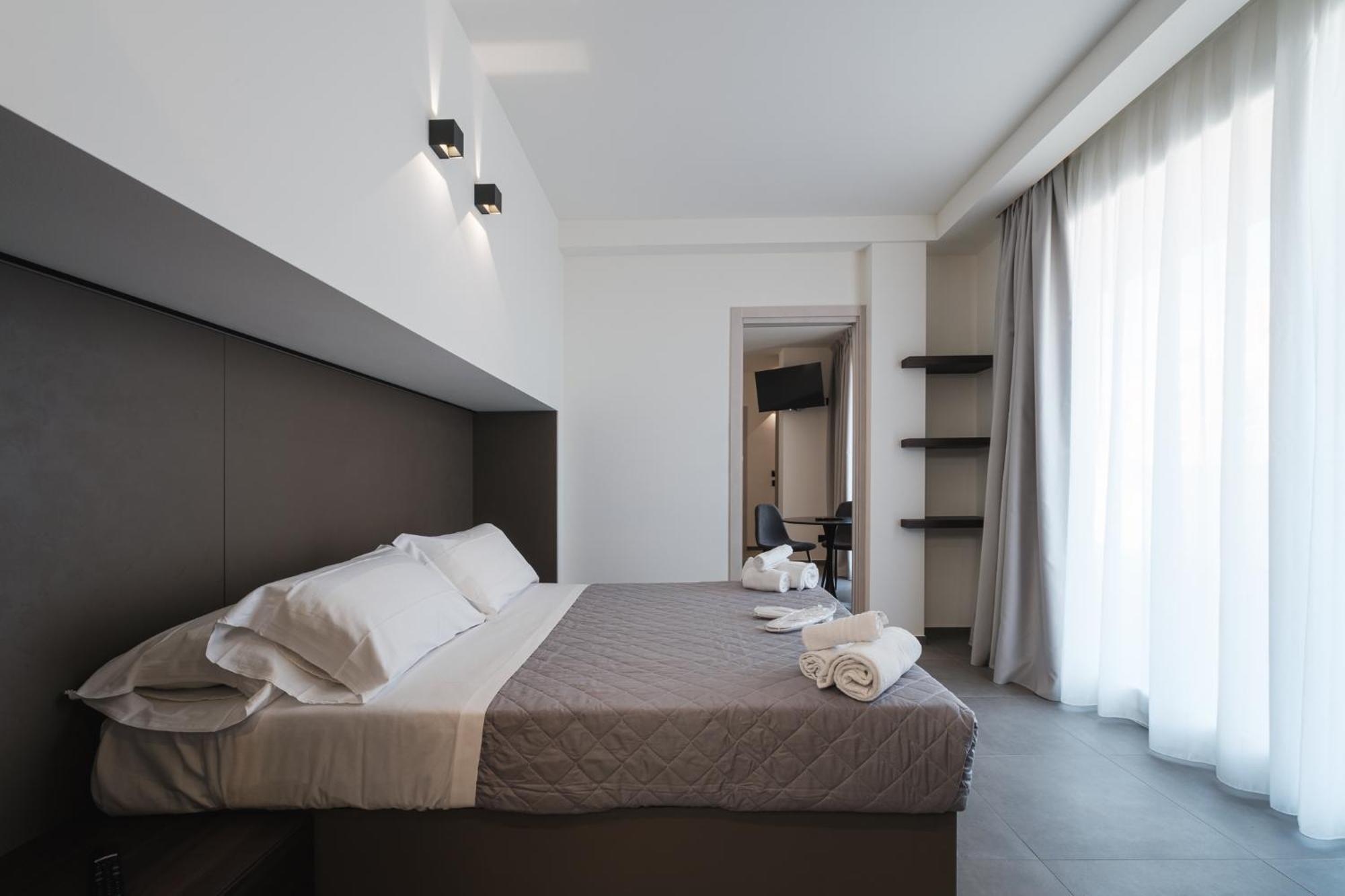Residence Goldoni6 Suite Apartment Rimini Exteriör bild