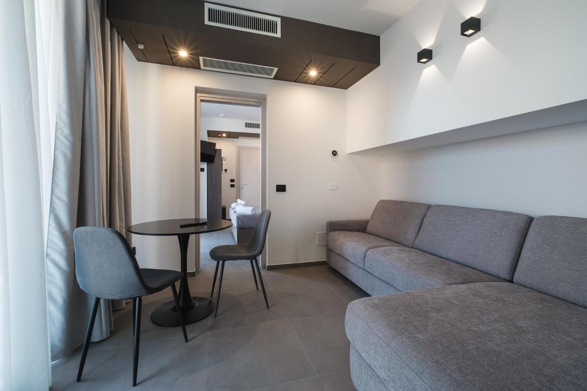 Residence Goldoni6 Suite Apartment Rimini Exteriör bild