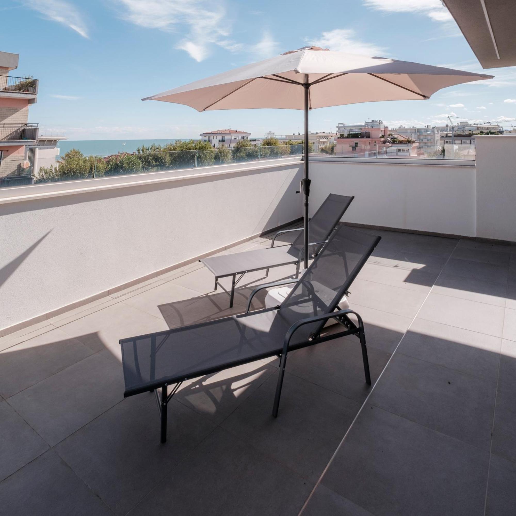 Residence Goldoni6 Suite Apartment Rimini Exteriör bild